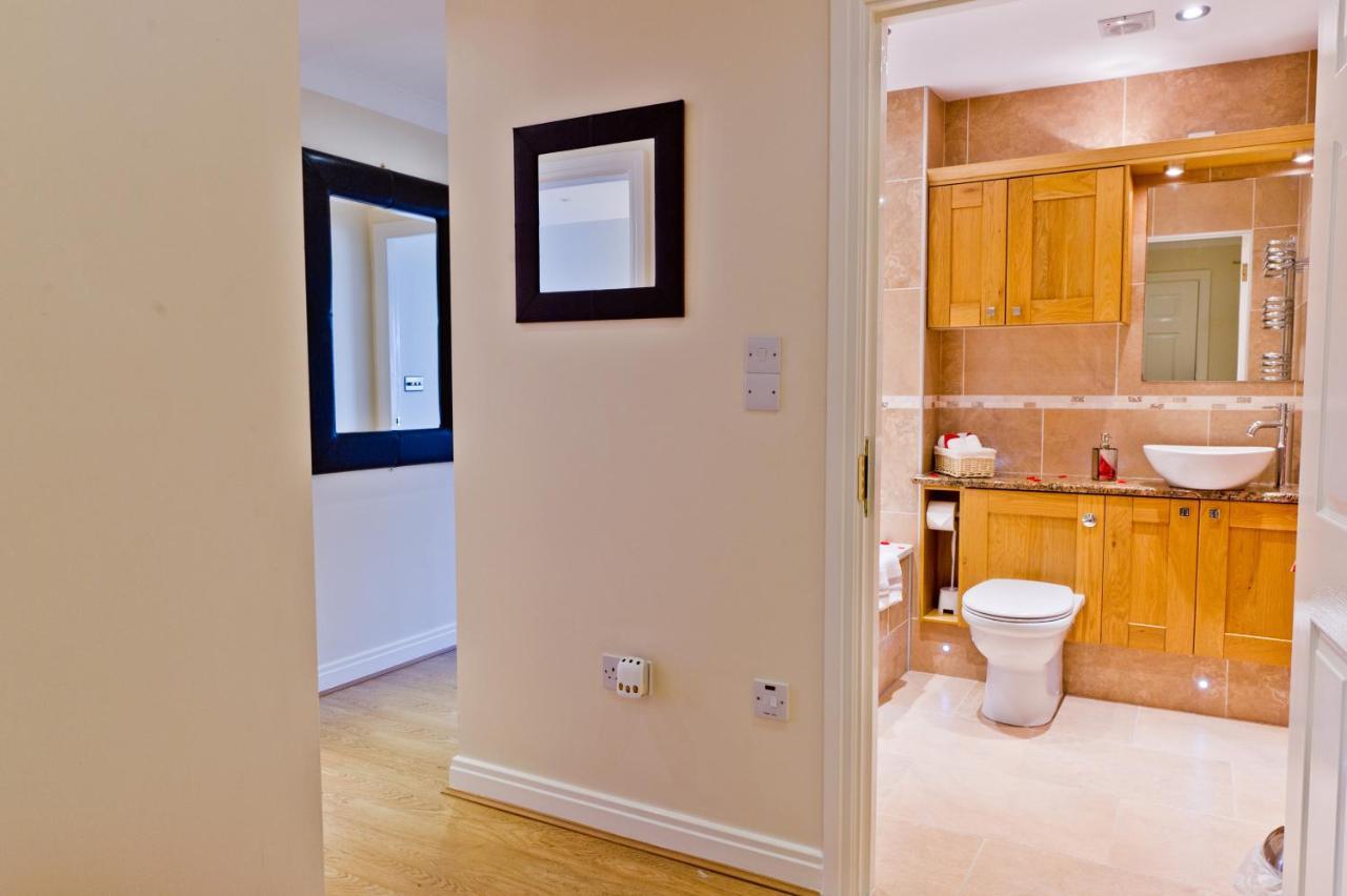 Watermark Apartments Вітбі Номер фото
