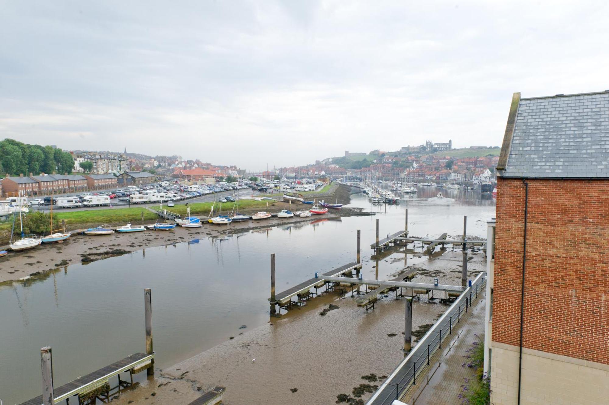 Watermark Apartments Вітбі Екстер'єр фото